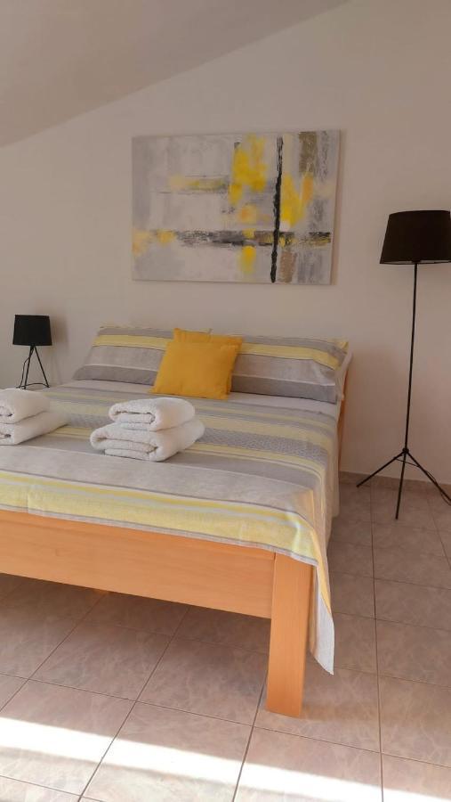 Apartments ดูเช ภายนอก รูปภาพ